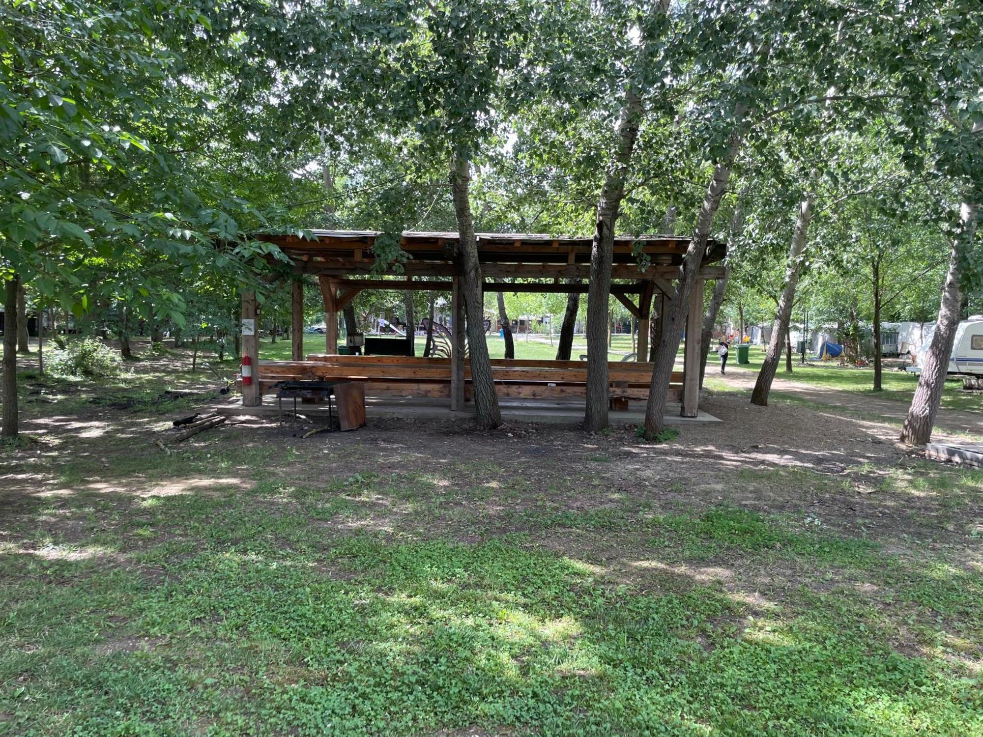 Camping Oaza Bela Crkva  Ngoại thất bức ảnh